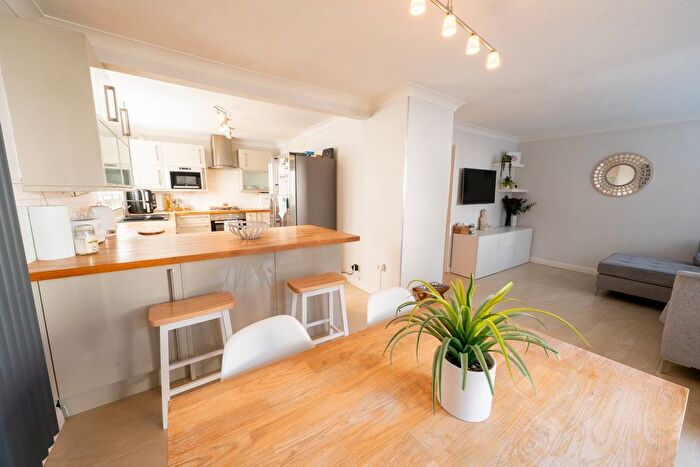 4 Bedroom Town House For Sale In Pelham Court, Regency Walk, Shirley, Croydon, CR0