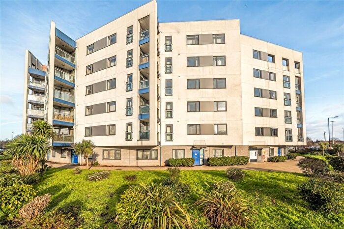 1 Bedroom Flat For Sale In Orchard Court, Bell Green, London, SE26
