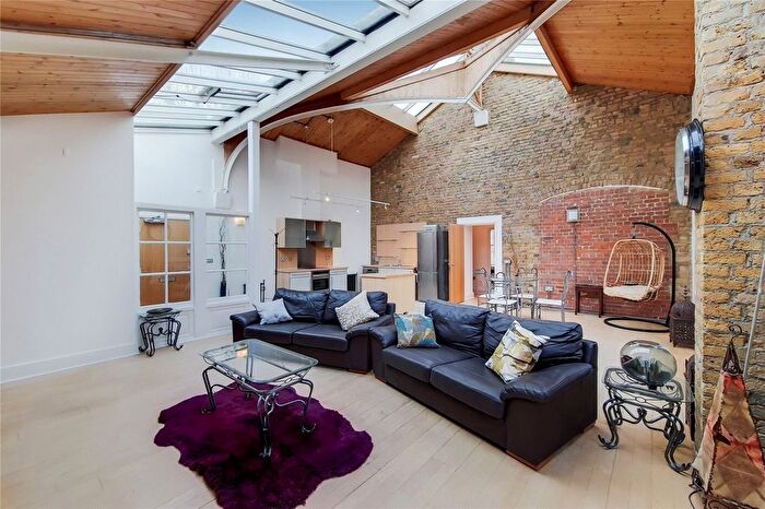 2 Bedroom Flat To Rent In Building, Chatham Close, SE18