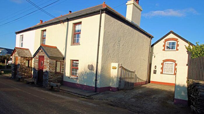 3 Bedroom Cottage For Sale In Treburrick, PL27