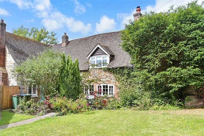 2 Bedroom Cottage For Sale In Lower Street, Pulborough, West Sussex, RH20