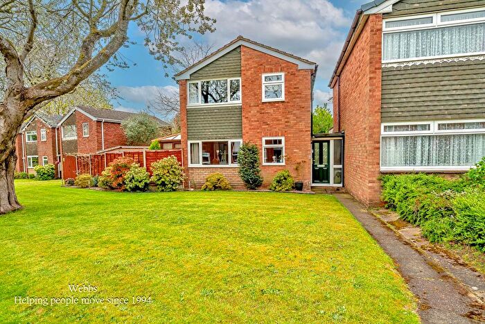 3 Bedroom Link Detached House For Sale In Joseph Dix Drive, Rugeley, WS15