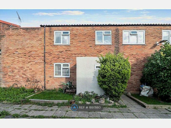 5 Bedroom Terraced House To Rent In Elm Green, Basildon, SS13