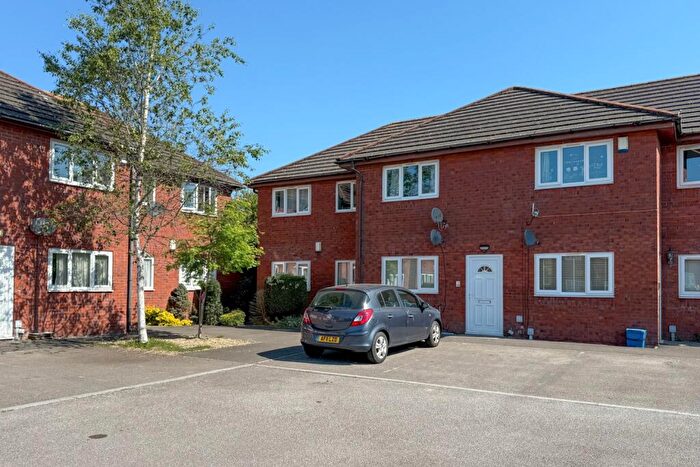 2 Bedroom Flat For Sale In Deemuir Square, Tremorfa, CF24