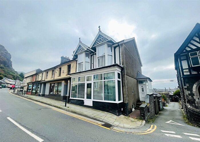 4 Bedroom End Terrace House For Sale In Church Street, Blaenau Ffestiniog, Gwynedd, LL41