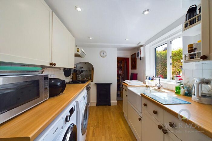 2 Bedroom House To Rent In Alexandra Road, Northampton, Northamptonshire, NN1