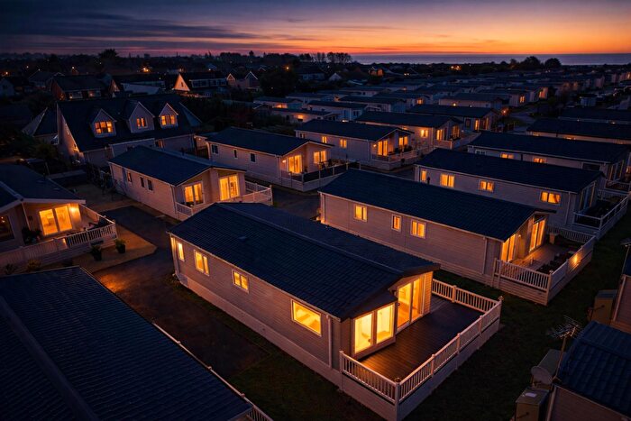 2 Bedroom Chalet For Sale In St John's Road, Whitstable, CT5