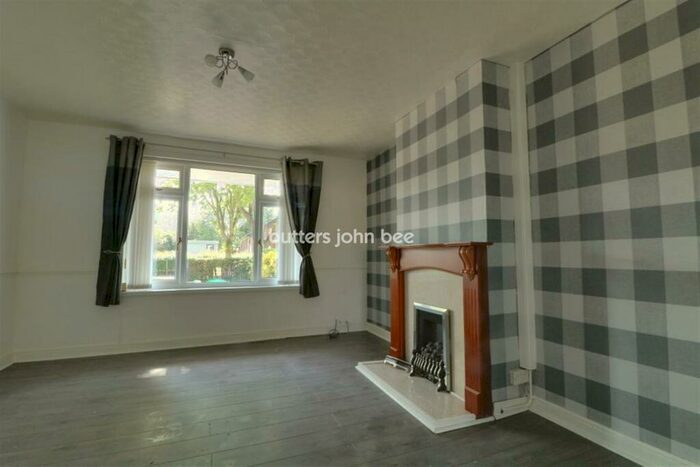 3 Bedroom Semi-Detached House To Rent In Lime Tree, CW1