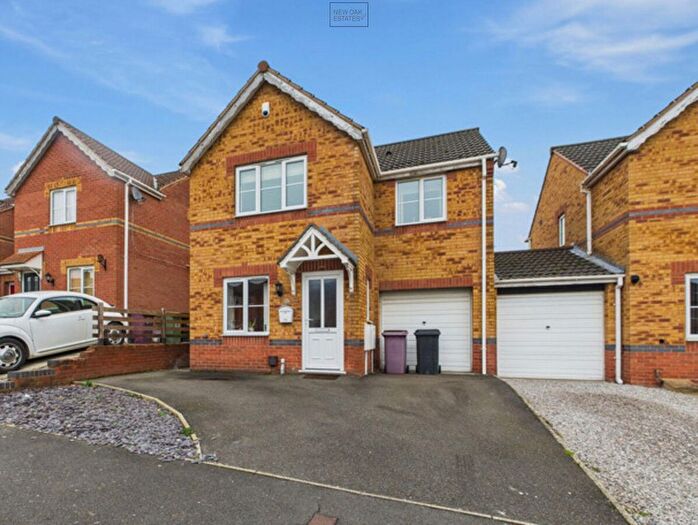 3 Bedroom Detached House For Sale In Crow Croft Road, Pilsley, S45