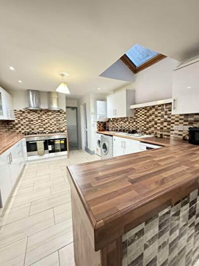 8 Bedroom Detached House To Rent In Rookery Road, Birmingham, B29