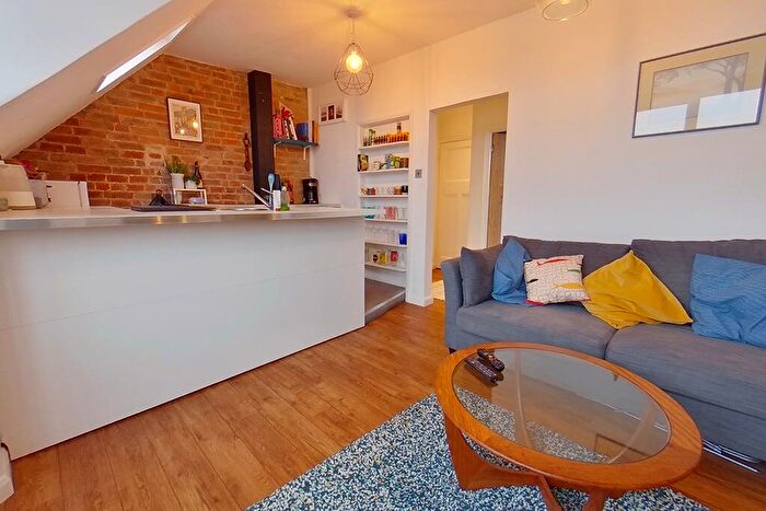 1 Bedroom Apartment For Sale In Highcroft Villas, Brighton, BN1