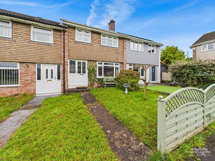 3 Bedroom Terraced House For Sale In Pilton Vale, Newport, NP20