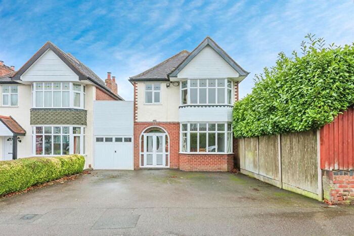 3 Bedroom Detached House For Sale In New Church Road, Sutton Coldfield, B73