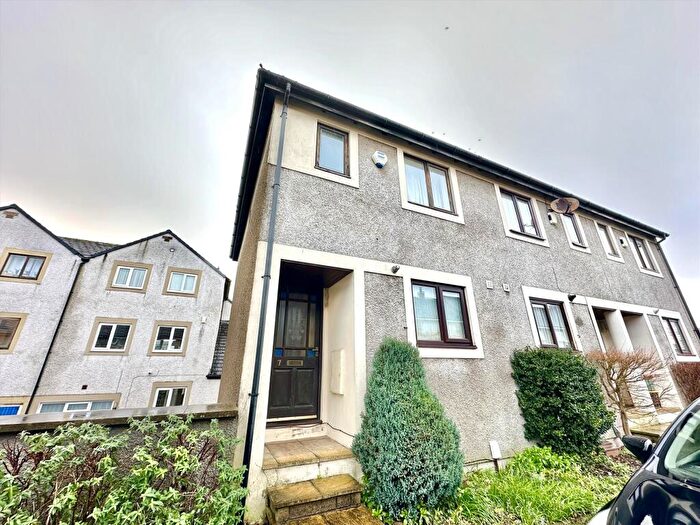 2 Bedroom House To Rent In Troutbeck Road, Lancaster, LA1