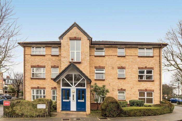 1 Bedroom Flat To Rent In Monmouth Close, London, W4