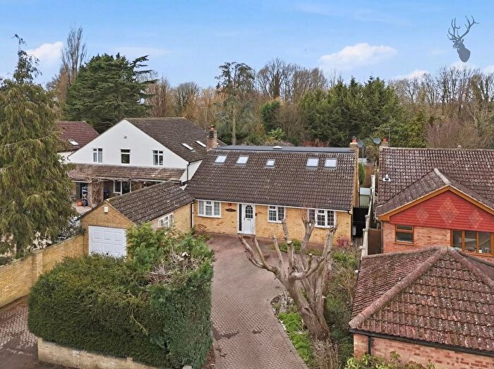 5 Bedroom Detached Bungalow For Sale In Avenue Road, Hoddesdon, EN11