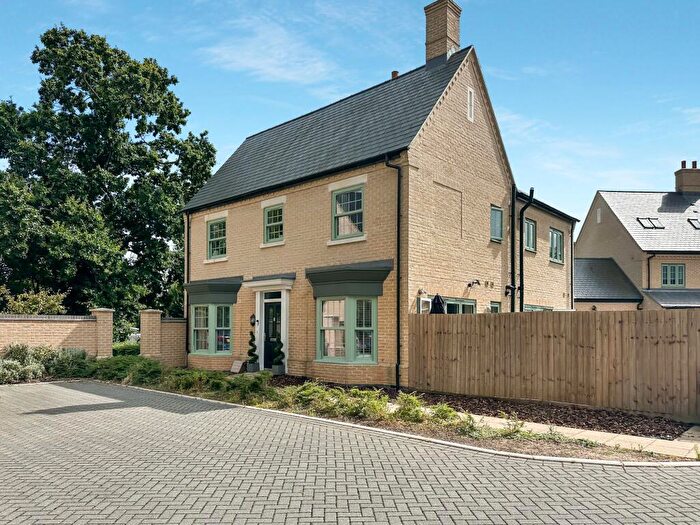 3 Bedroom Semi-Detached House To Rent In Eagle Walk, Brampton, PE28