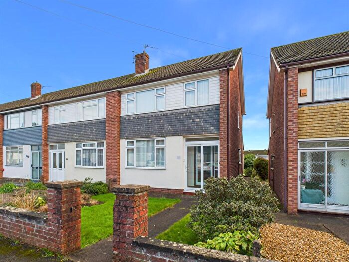 3 Bedroom End Of Terrace House For Sale In Lydiard Croft, Hanham, Bristol, BS15
