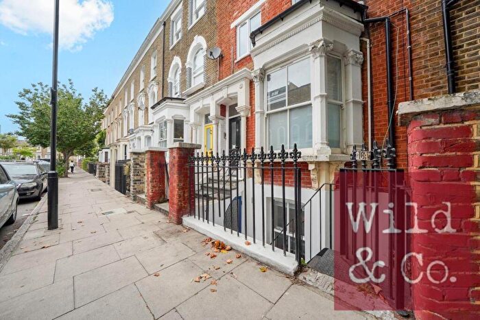 1 Bedroom Flat For Sale In Dunlace Road, Hackney, E5
