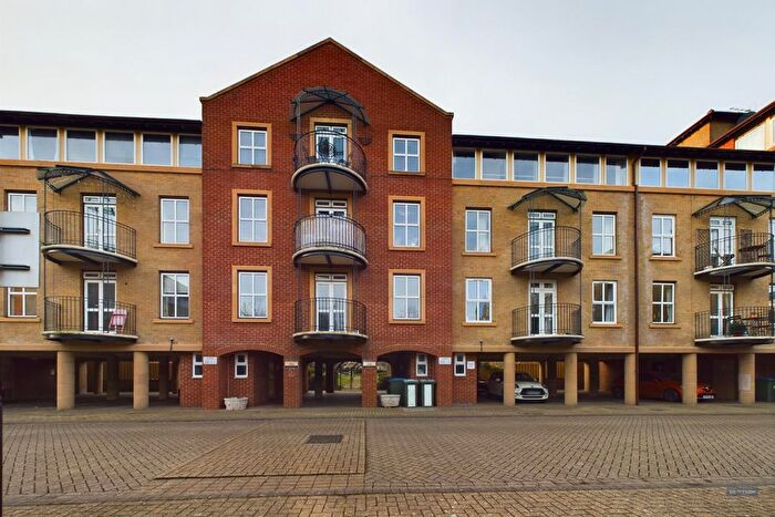 2 Bedroom Flat To Rent In Asturias Way, Southampton, SO14
