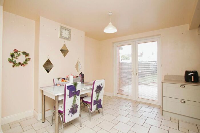 3 Bedroom Terraced House For Sale In Wallace Road, Keresley, Coventry, CV6