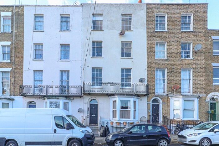 1 Bedroom Flat For Sale In Trinity Square, Margate, CT9