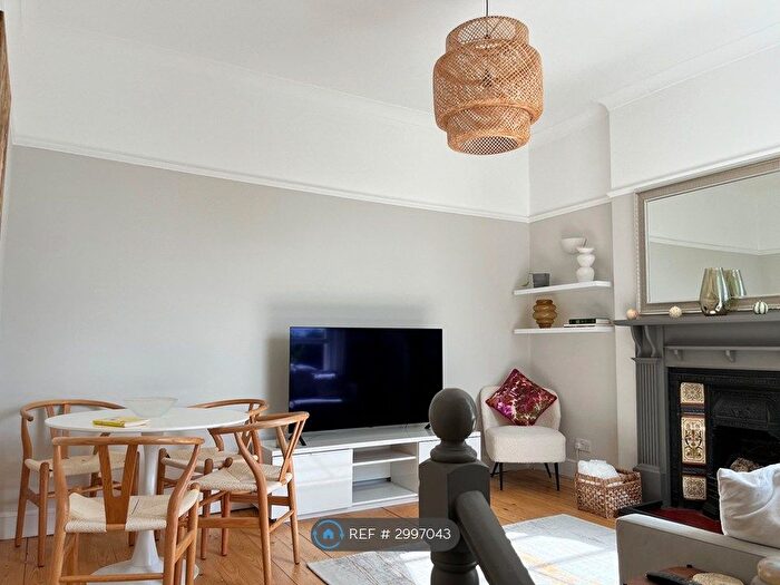 1 Bedroom Flat To Rent In Jerningham Road, London, SE14