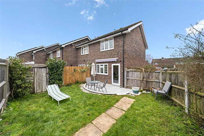 2 Bedroom End Terrace House For Sale In Cricketers Close, Chessington, KT9