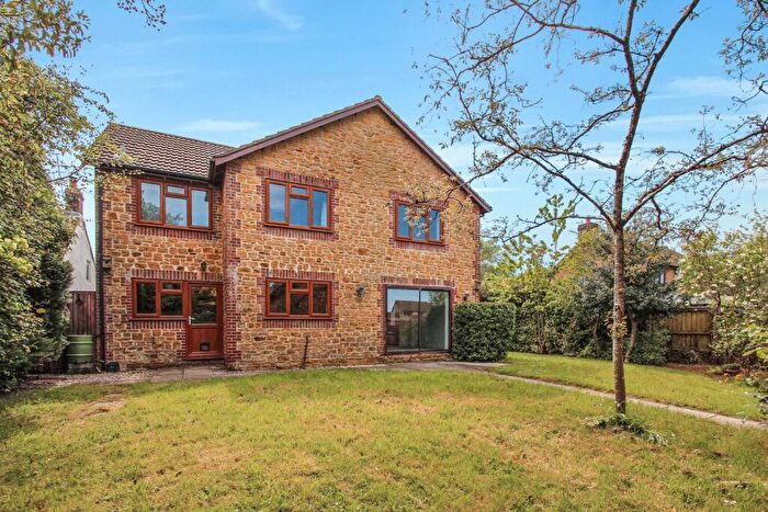 5 Bedroom Detached House For Sale In Yew Tree Farm, Corscombe, DT2