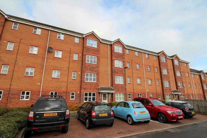 2 Bedroom Flat To Rent In Canavan Park, Falkirk, FK2