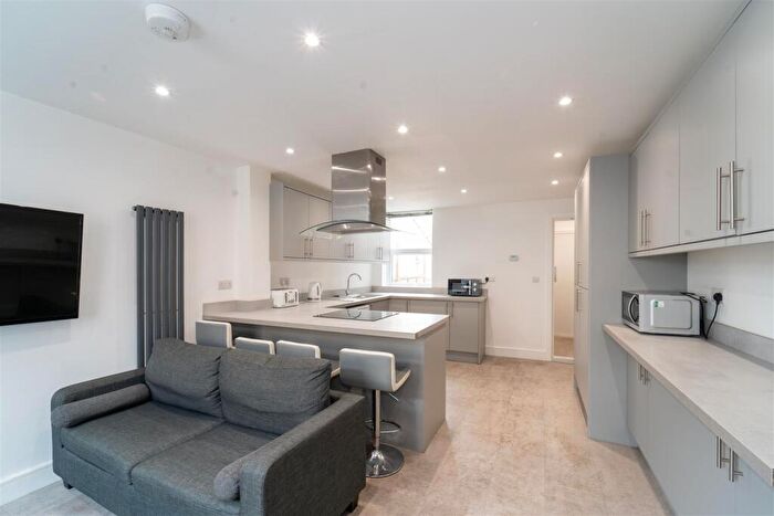 6 Bedroom House To Rent In Bramble Road, Southsea, PO4