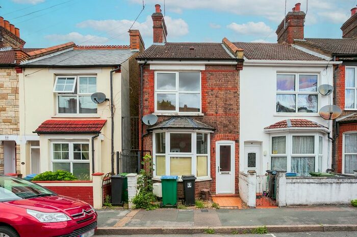 3 Bedroom End Of Terrace House To Rent In Benskin Road, Watford, Hertfordshire, WD18