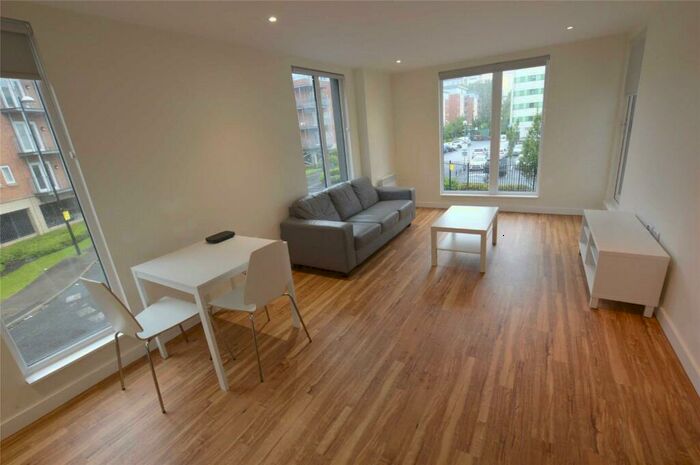 2 Bedroom Flat To Rent In The Exchange, Elmira Way, Salford, M5