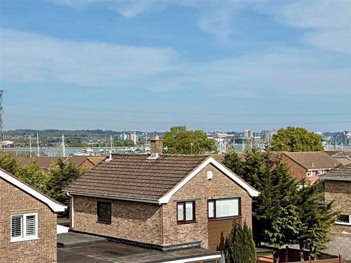 2 Bedroom Flat For Sale In Manton Road, Hamworthy, BH15