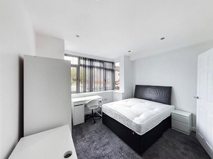 1 Bedroom Semi-Detached House To Rent In Lower Road, Beeston, Nottingham, Nottinghamshire, NG9