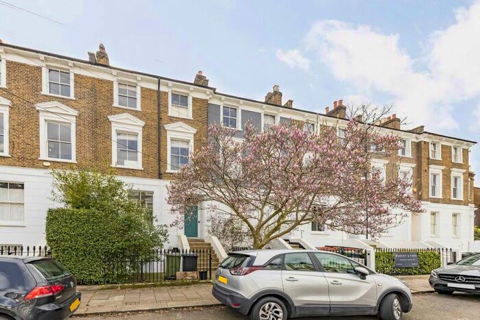 4 Bedroom Flat To Rent In Burnley Road, London, SW9