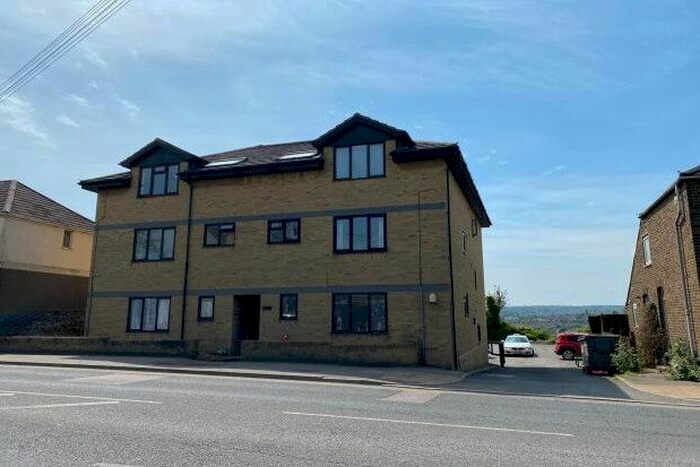 1 Bedroom Flat To Rent In Troudau House, Chatham, ME5