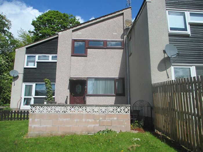 2 Bedroom Terraced House To Rent In Gardyne Place, Dundee, DD4