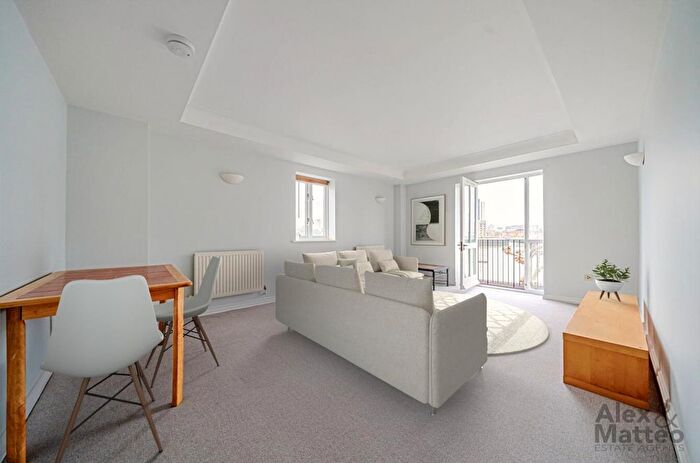 2 Bedroom Flat To Rent In Rotherhithe Street, London, SE16