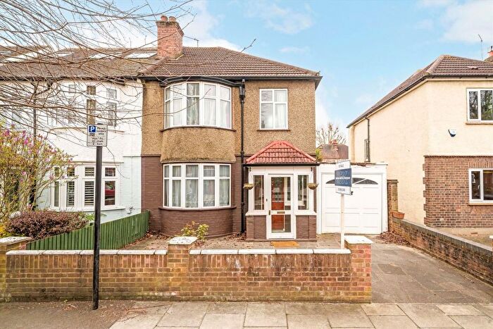 3 Bedroom Semi Detached House For Sale In Cantley Road, Hanwell, W7