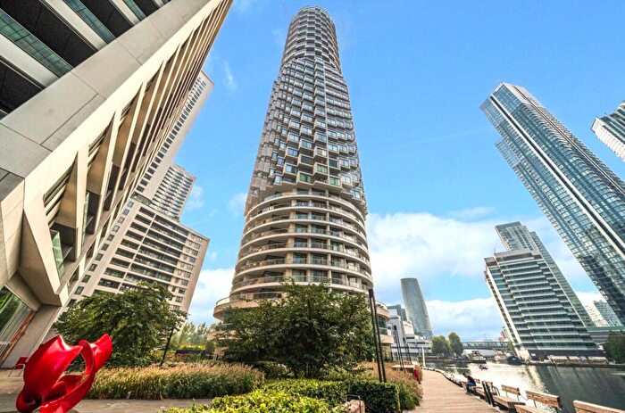 2 Bedroom Apartment For Sale In Park Drive, Canary Wharf, E14
