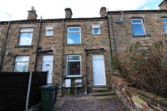 1 Bedroom Terraced House To Rent In Victoria Street, Birstall, Batley, WF17