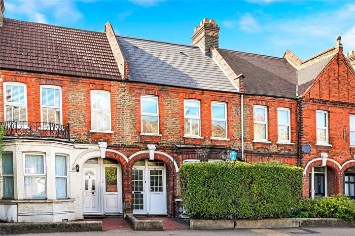 2 Bedroom Flat For Sale In Markhouse Road, Walthamstow, London, E17