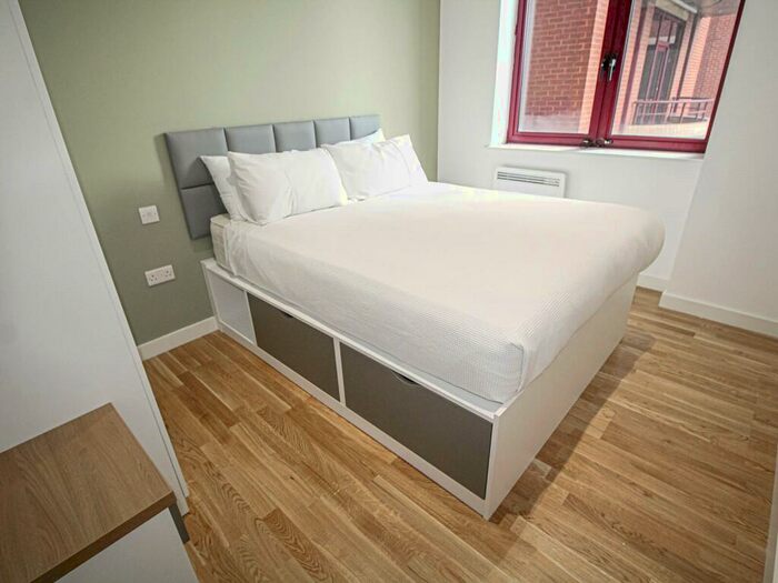 1 Bedroom Apartment To Rent In Apt, Q One Residence #, LS2