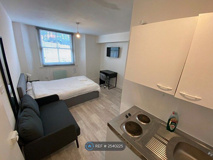 Studio To Rent In Bedford Place, Brighton, BN1