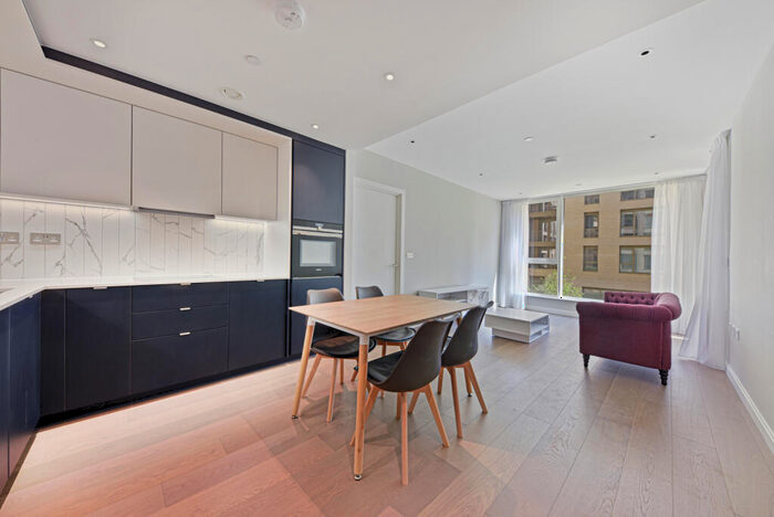 2 Bedroom Flat To Rent In Kennington Lane, Kennington, SE11