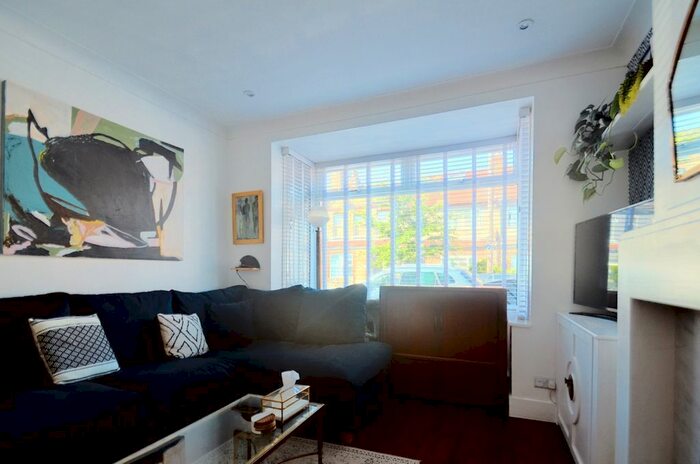3 Bedroom Terraced House For Sale In Malyons Road, Ladywell, SE13