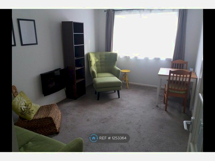 1 Bedroom Flat To Rent In Goodmayes, Ilford IG3