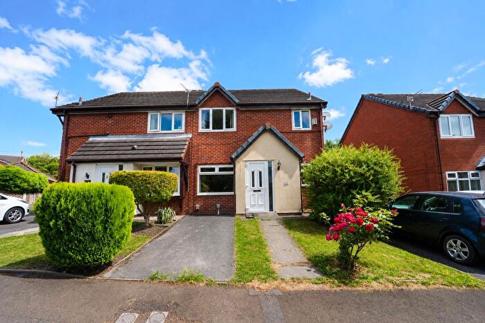 2 Bedroom Flat To Rent In Wayfarers Way, Swinton, Manchester, M27