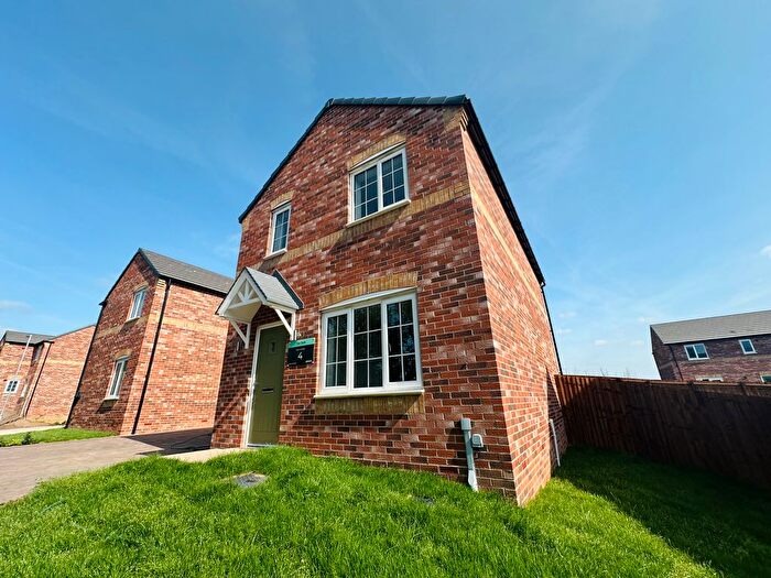 3 Bedroom Property To Rent In Glasshouse Road, Newcastle, ST5